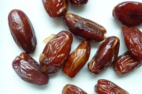 تصویر 3 از فروش خرما پیارم جهرم + قیمت خرید به صرفه